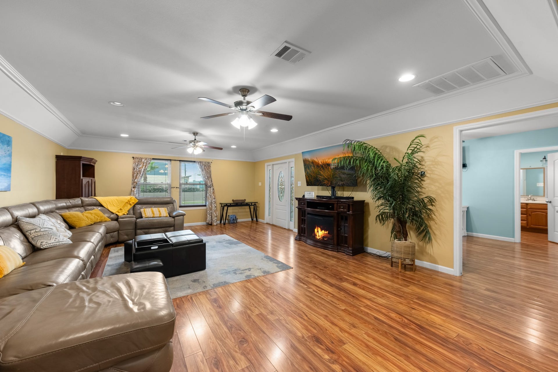 2815 Jack Johnson Boulevard, Galveston, TX 77550 2815 Jack Johnson Boulevard, Galveston, TX 77550