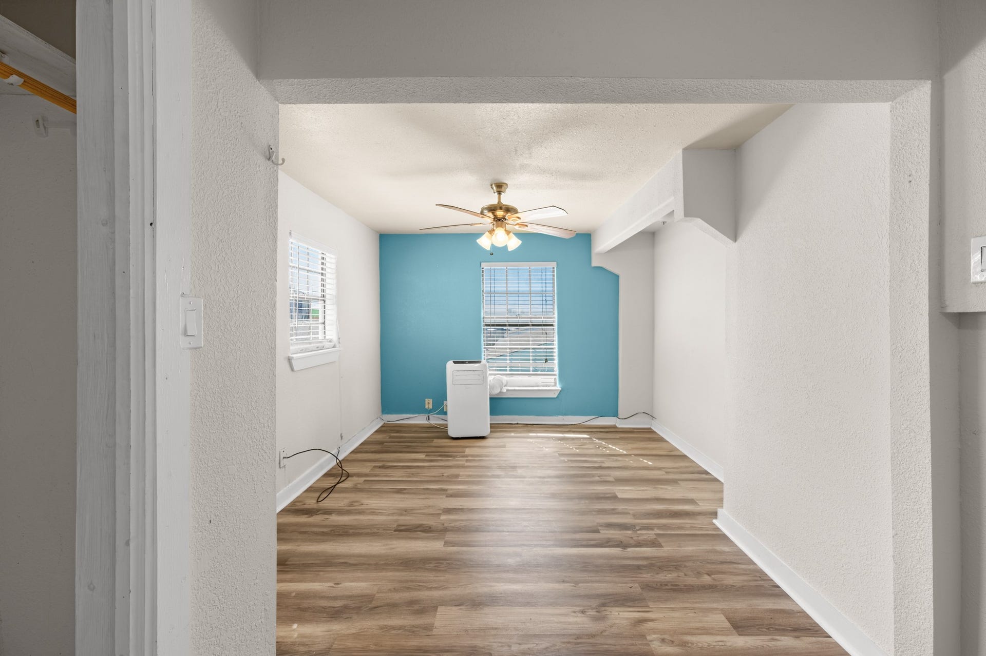 2815 Jack Johnson Boulevard, Galveston, TX 77550 Garage Apt Bedroom