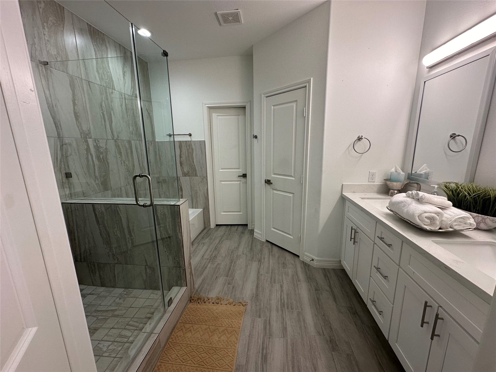 5430 Heron Drive, Houston, TX 77033
