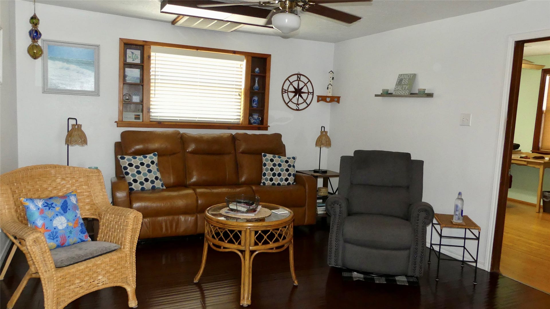 4432 Swan Street, Hitchcock, TX 77563 4432 Swan Street, Hitchcock, TX 77563