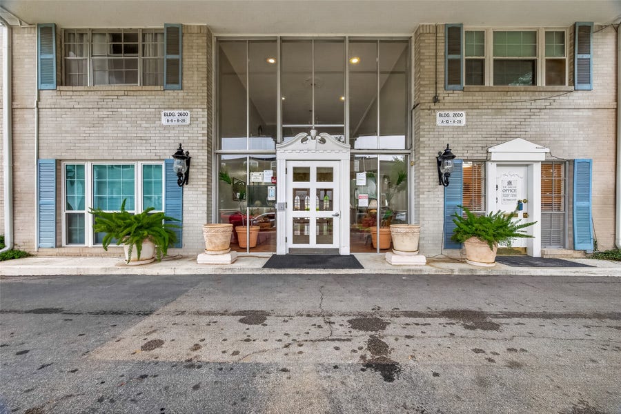 Property photo for 2600 Bellefontaine Street, #B 24, Houston, TX
