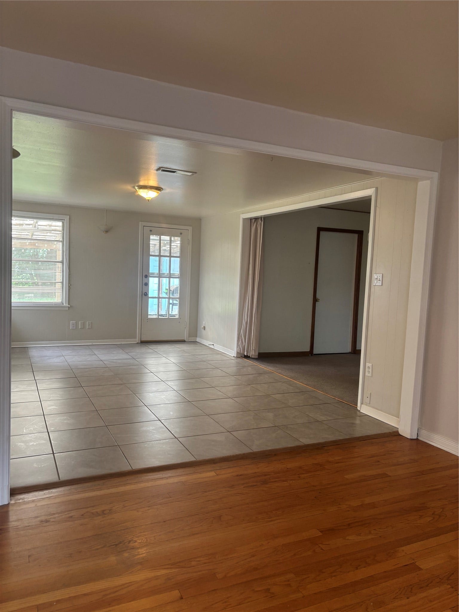 4713 Saxon Street, Bellaire, TX 77401 4713 Saxon Street, Bellaire, TX 77401