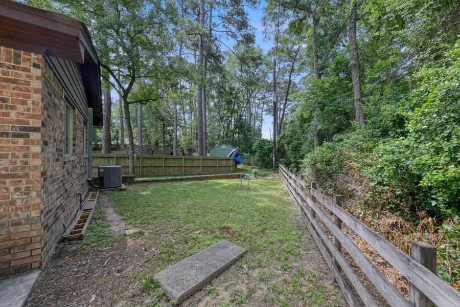 Property photo for 117 Broken Bough Lane, Conroe, TX