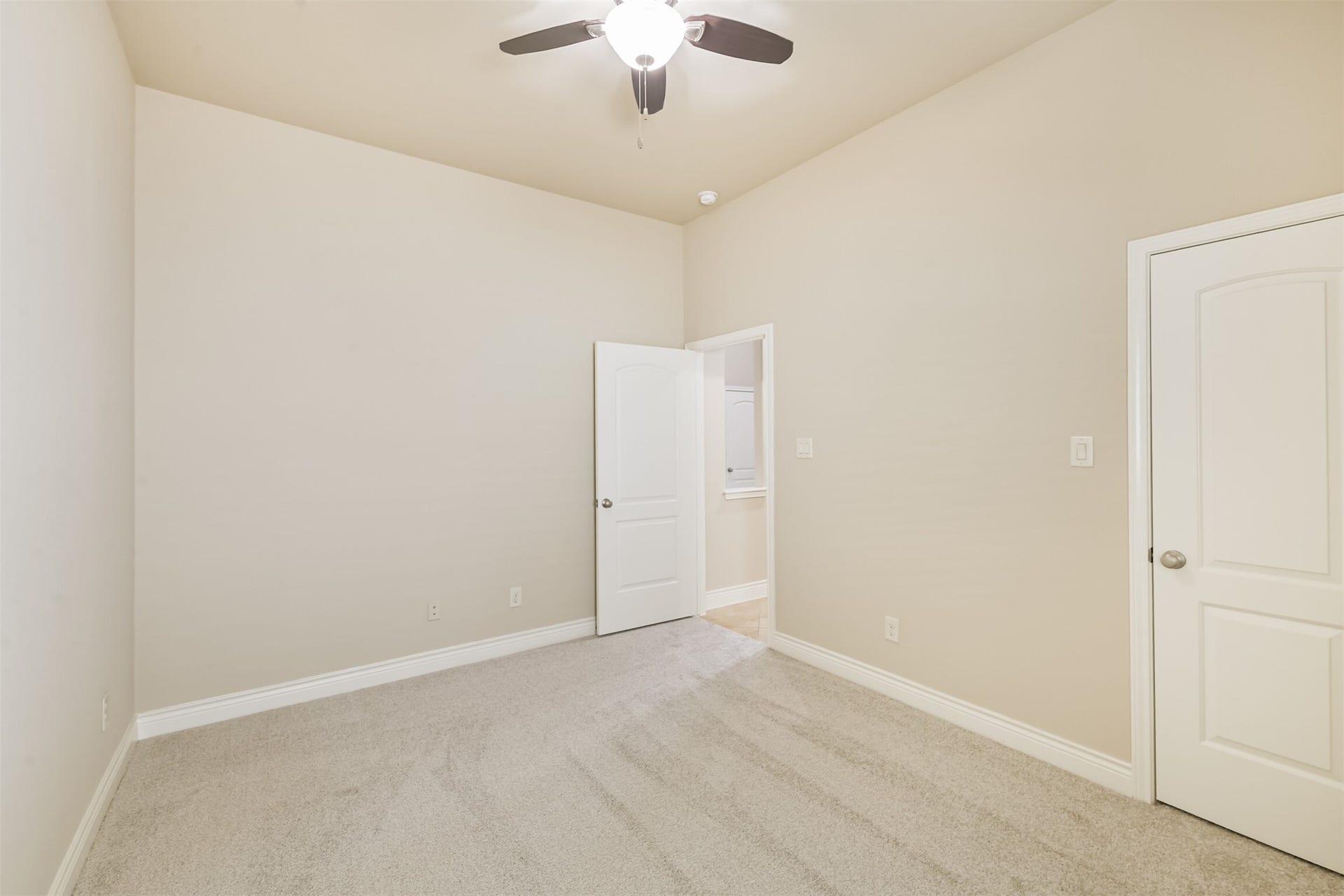 1735 Wickham Reach Drive, Spring, TX 77386 Bright additional bedroom with a simple, spacious layout.