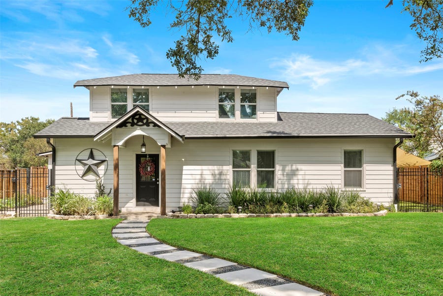 Property photo for 901 Melbourne Street, Houston, TX