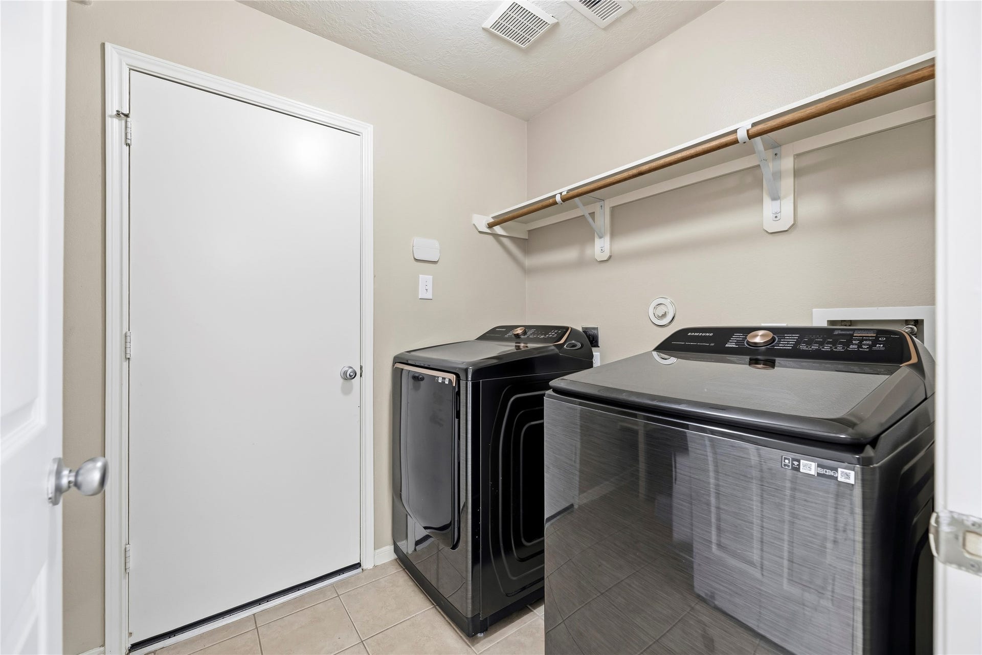 14223 Pinefrost Lane, Cypress, TX 77429 Utility room.