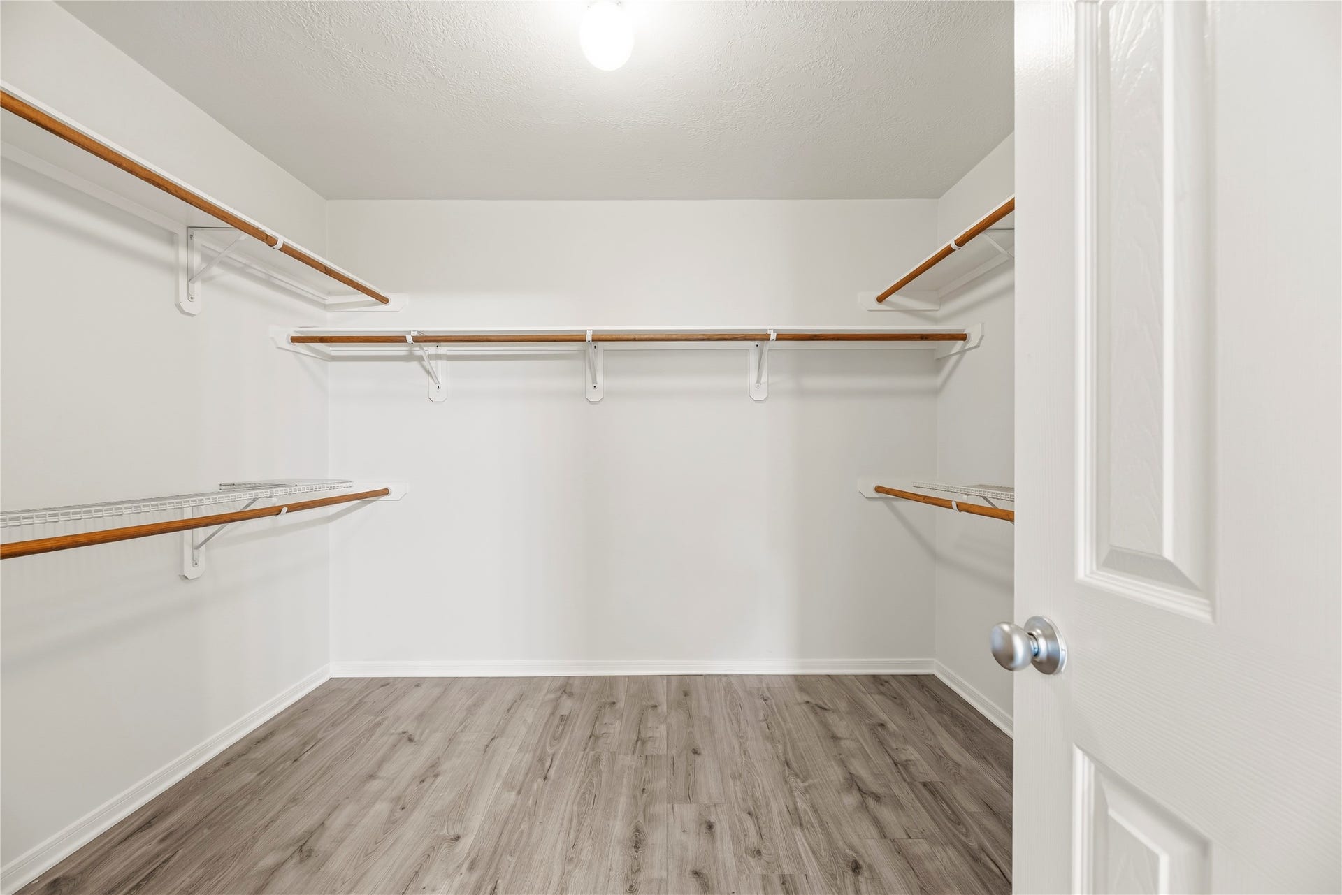 14223 Pinefrost Lane, Cypress, TX 77429 Large walk-in closet.