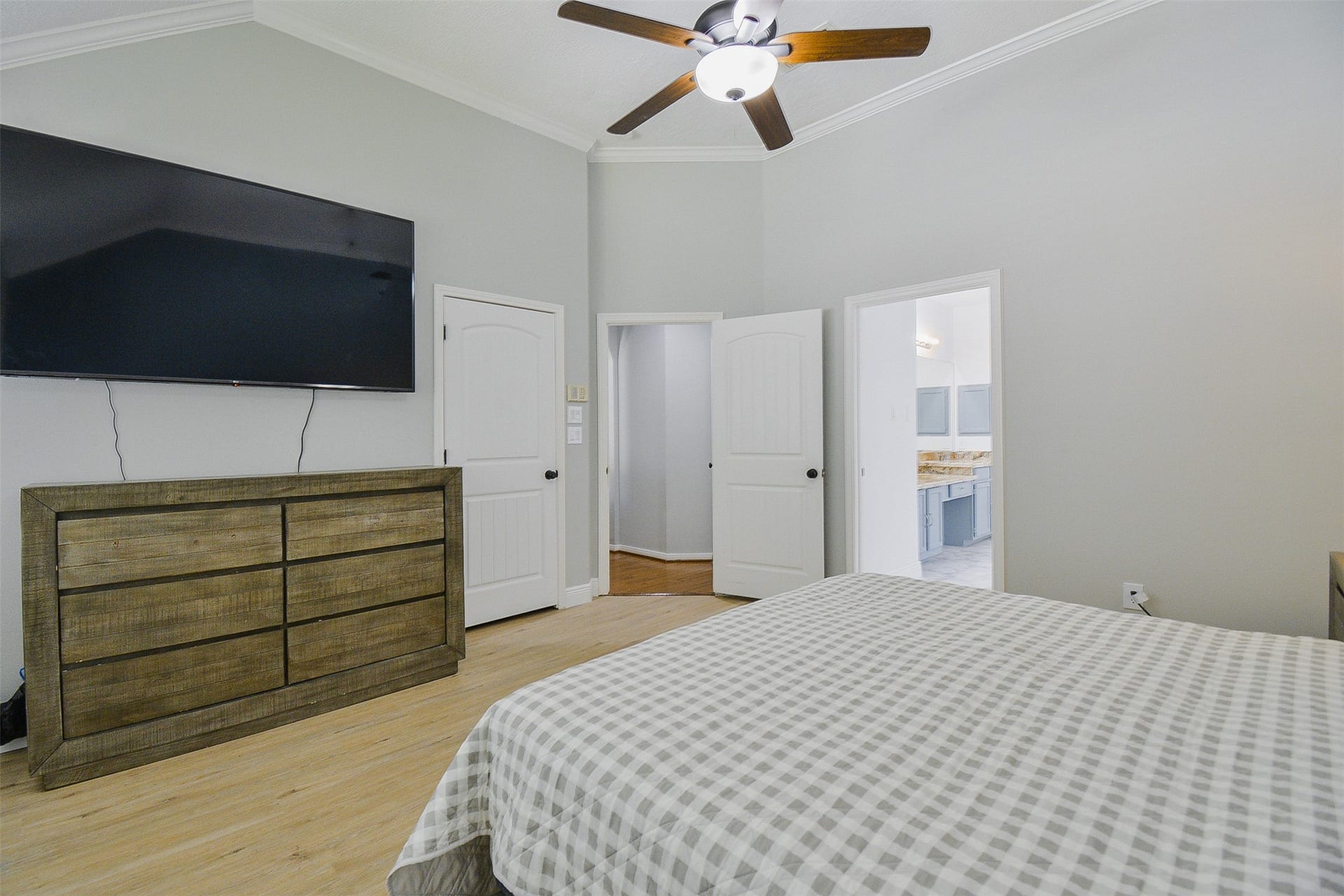 4910 Pine Prairie Lane, Houston, TX 77345 4910 Pine Prairie Lane, Houston, TX 77345