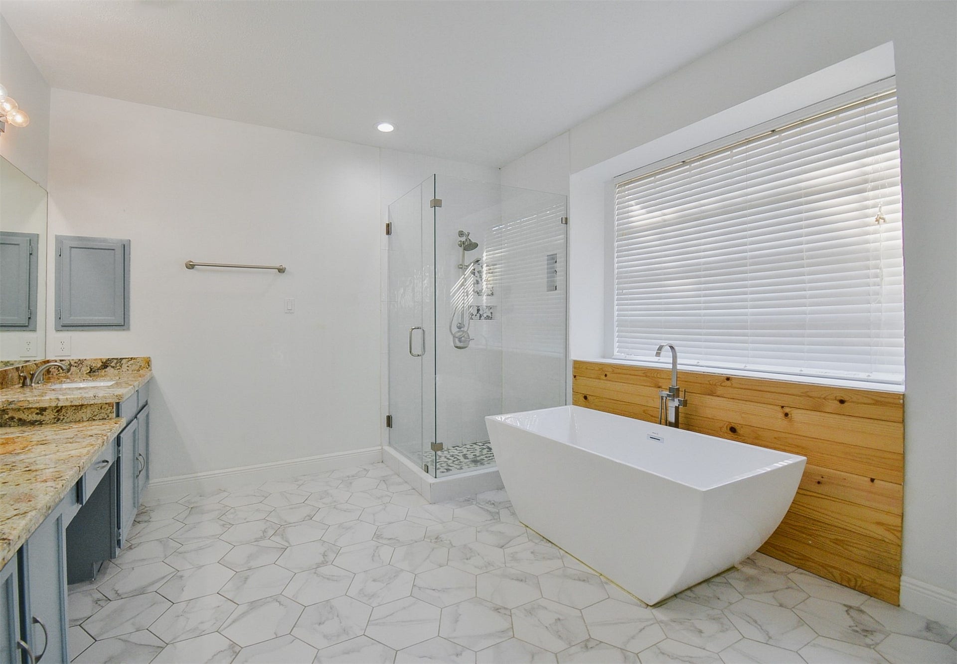4910 Pine Prairie Lane, Houston, TX 77345 4910 Pine Prairie Lane, Houston, TX 77345