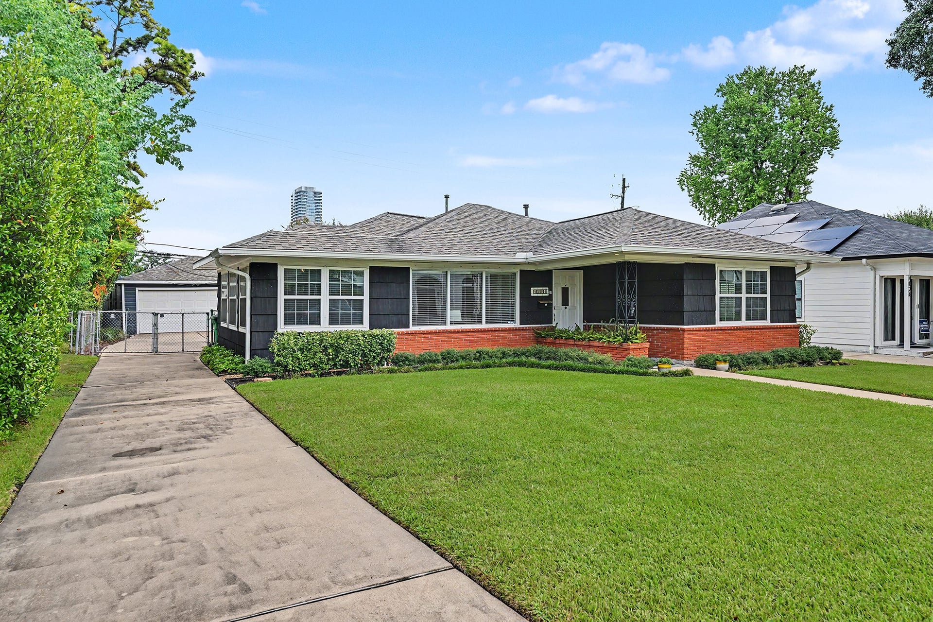 4102 Portsmouth Avenue, Houston, TX 77027 Driveway provides additional off-street parking.