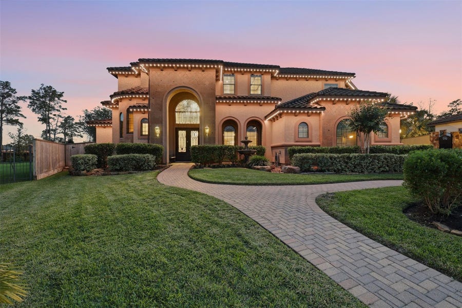 Property photo for 14 Post Shadow Estate Court, Spring, TX
