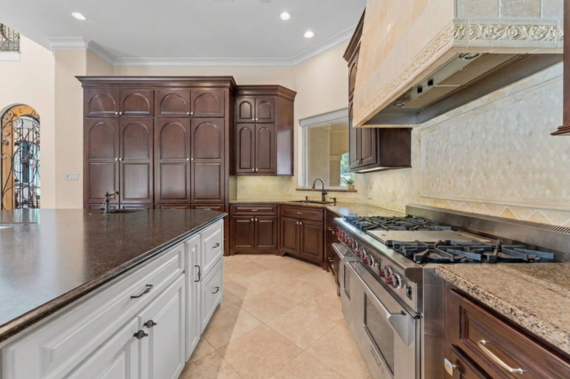 28427 Woodsons Lake Drive, Spring, TX 77386 Wolf commercial oven
