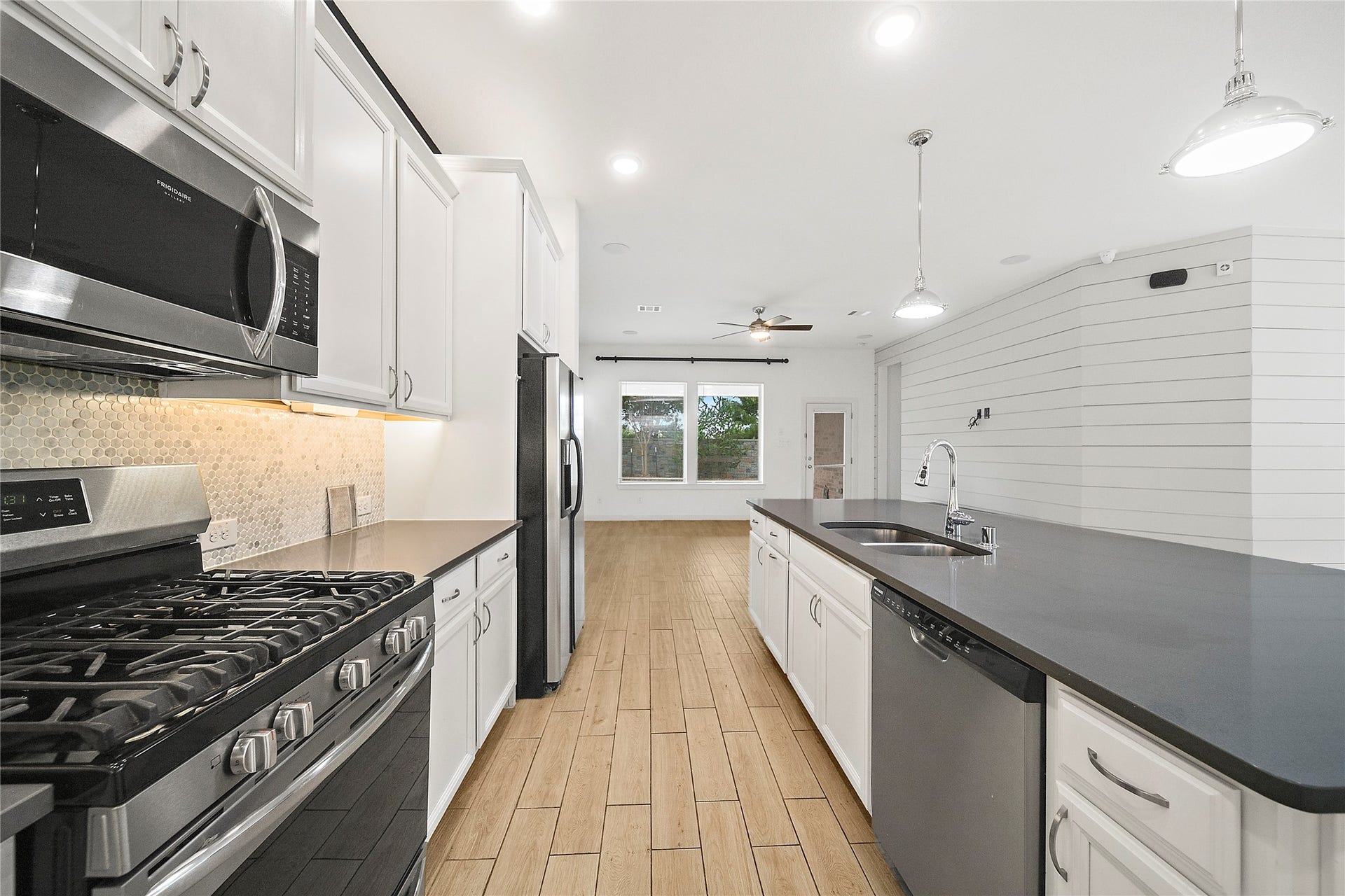 2414 Sandhill Crest Lane, Brookshire, TX 77423