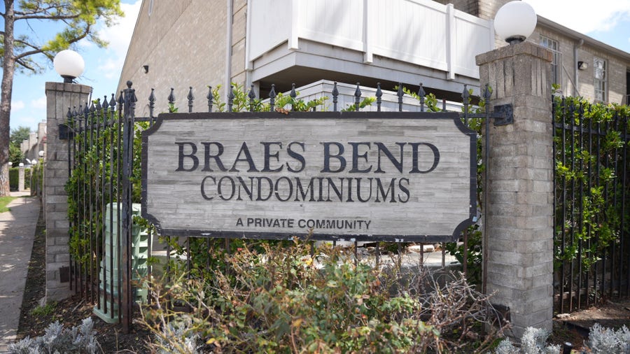 Property photo for 10839 Braes Bend, #10839, Houston, TX
