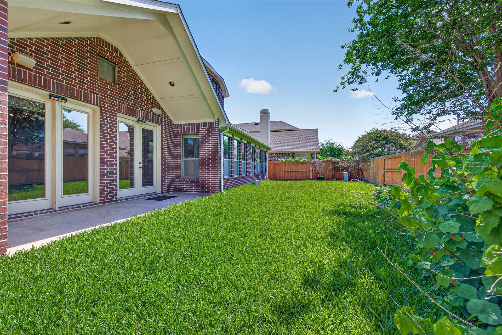 17311 Quiet Shores Drive, Richmond, TX 77407 Fully fenced backyard