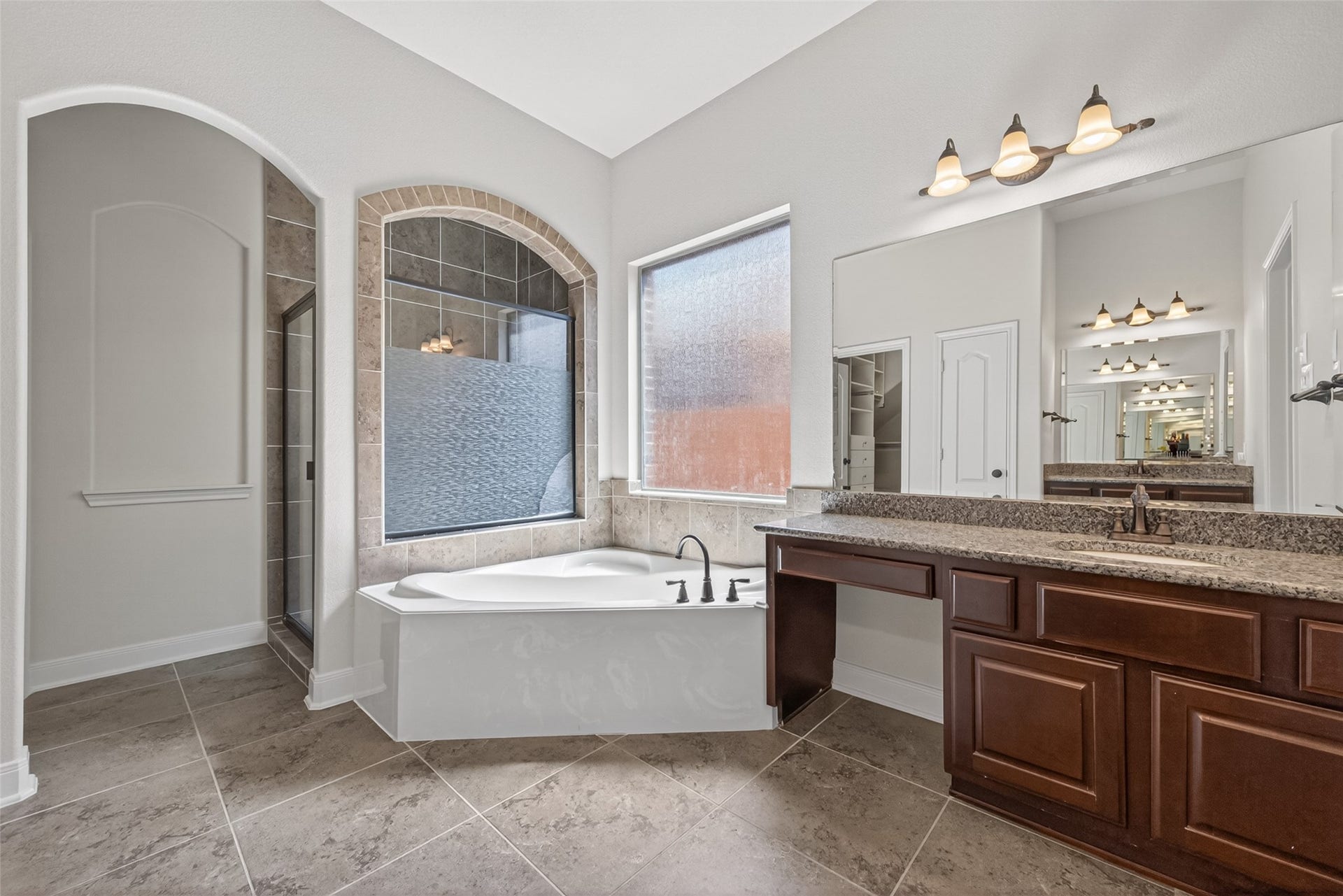 17311 Quiet Shores Drive, Richmond, TX 77407 Primary bath