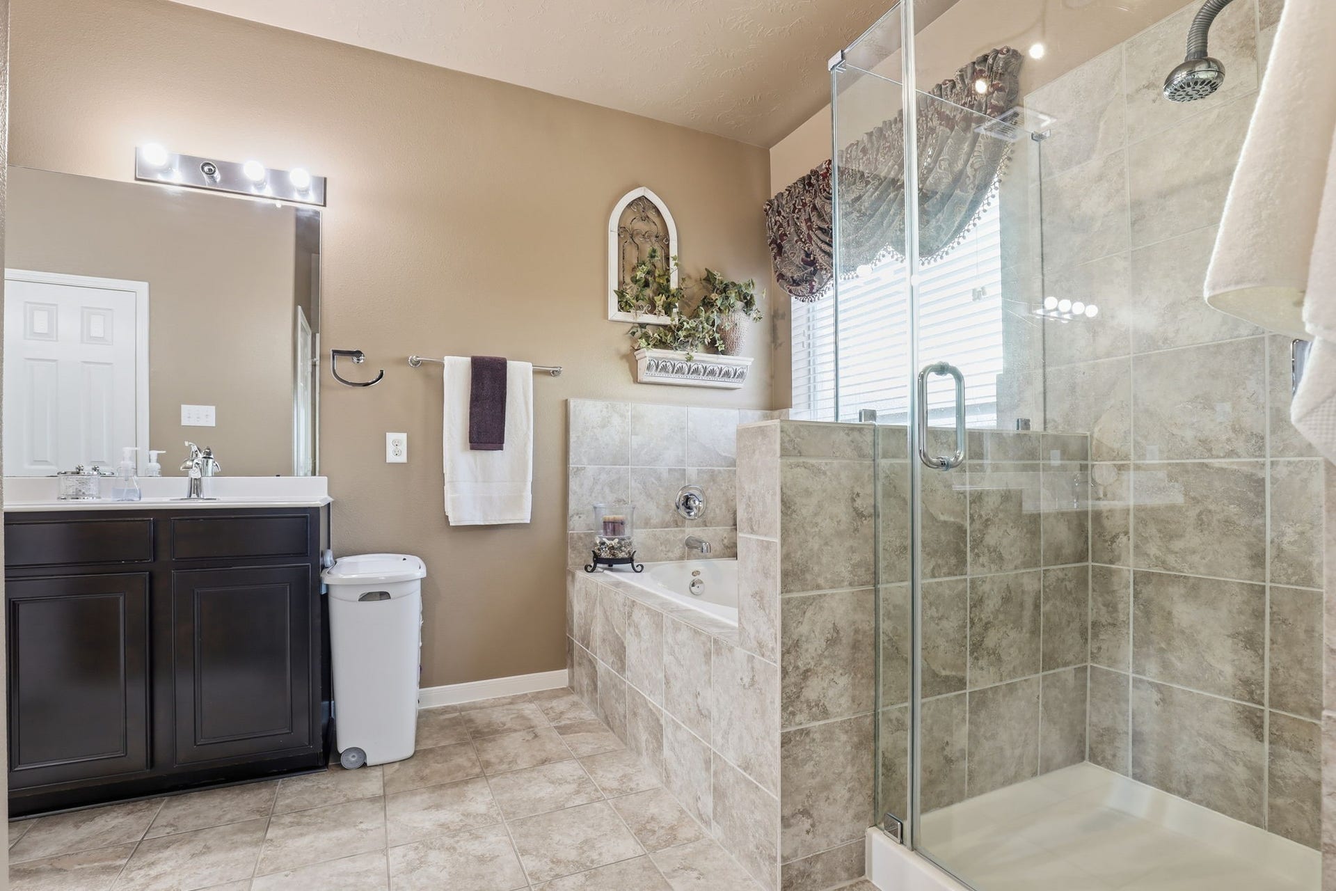 2206 Lisa Lane, Deer Park, TX 77536 2206 Lisa Lane, Deer Park, TX 77536