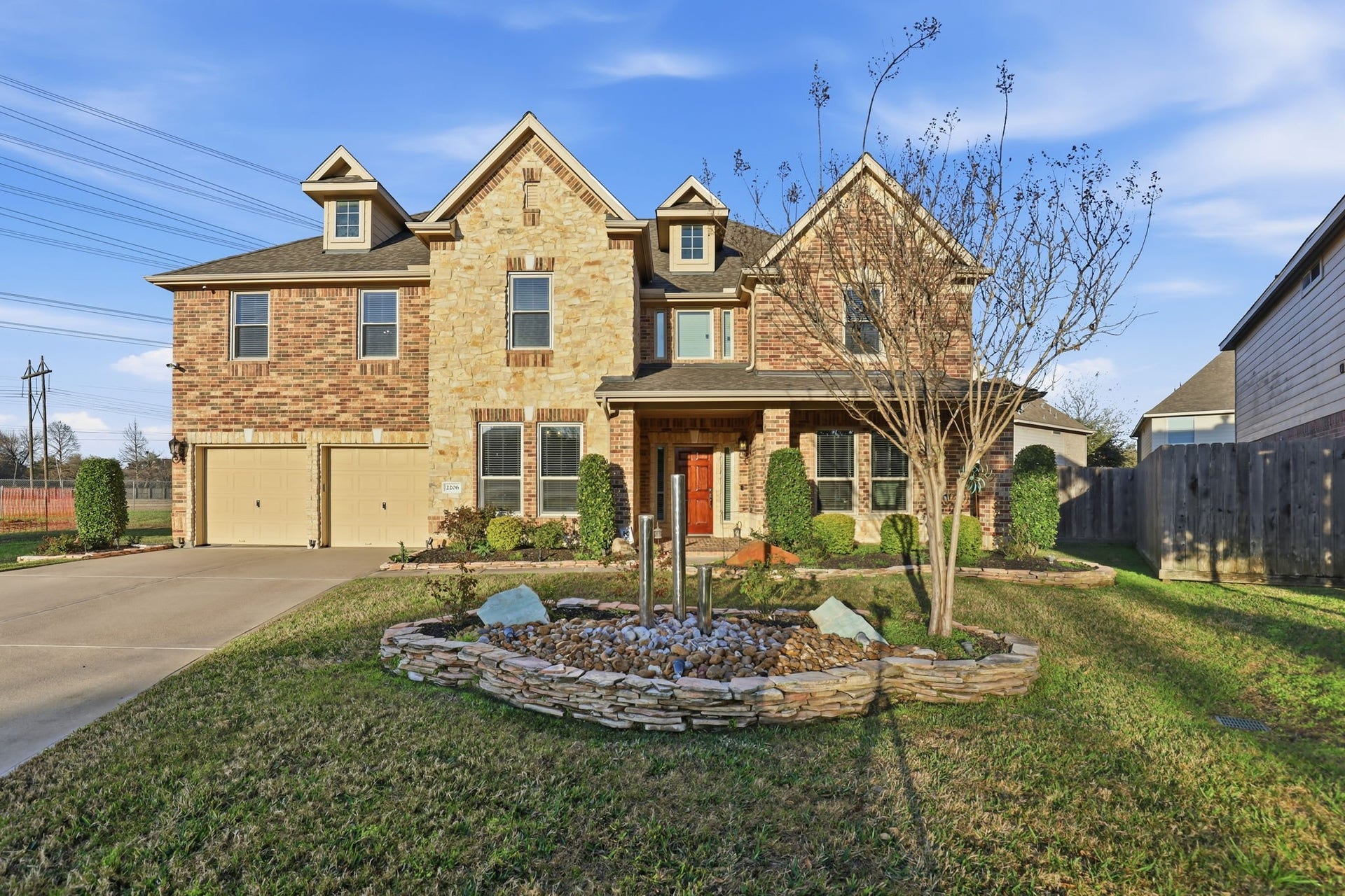 2206 Lisa Lane, Deer Park, TX 77536 2206 Lisa Lane, Deer Park, TX 77536