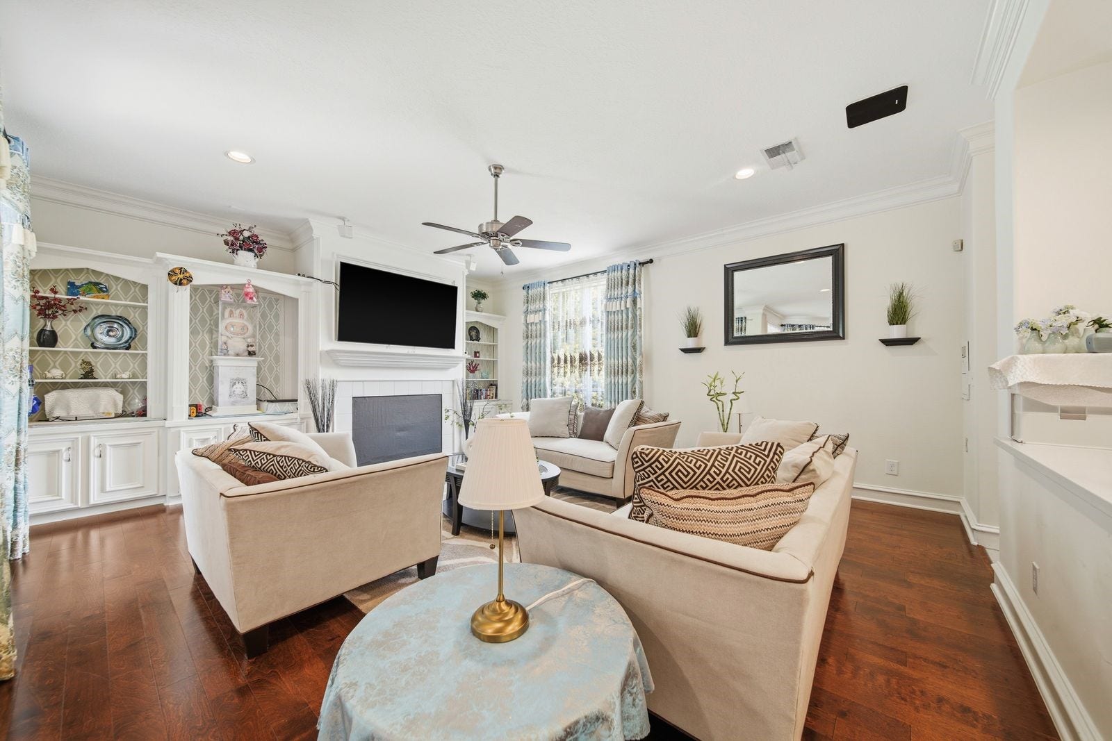 1606 Clearwater Creek Drive, Sugar Land, TX 77478 Tons of shelving for display and storage.