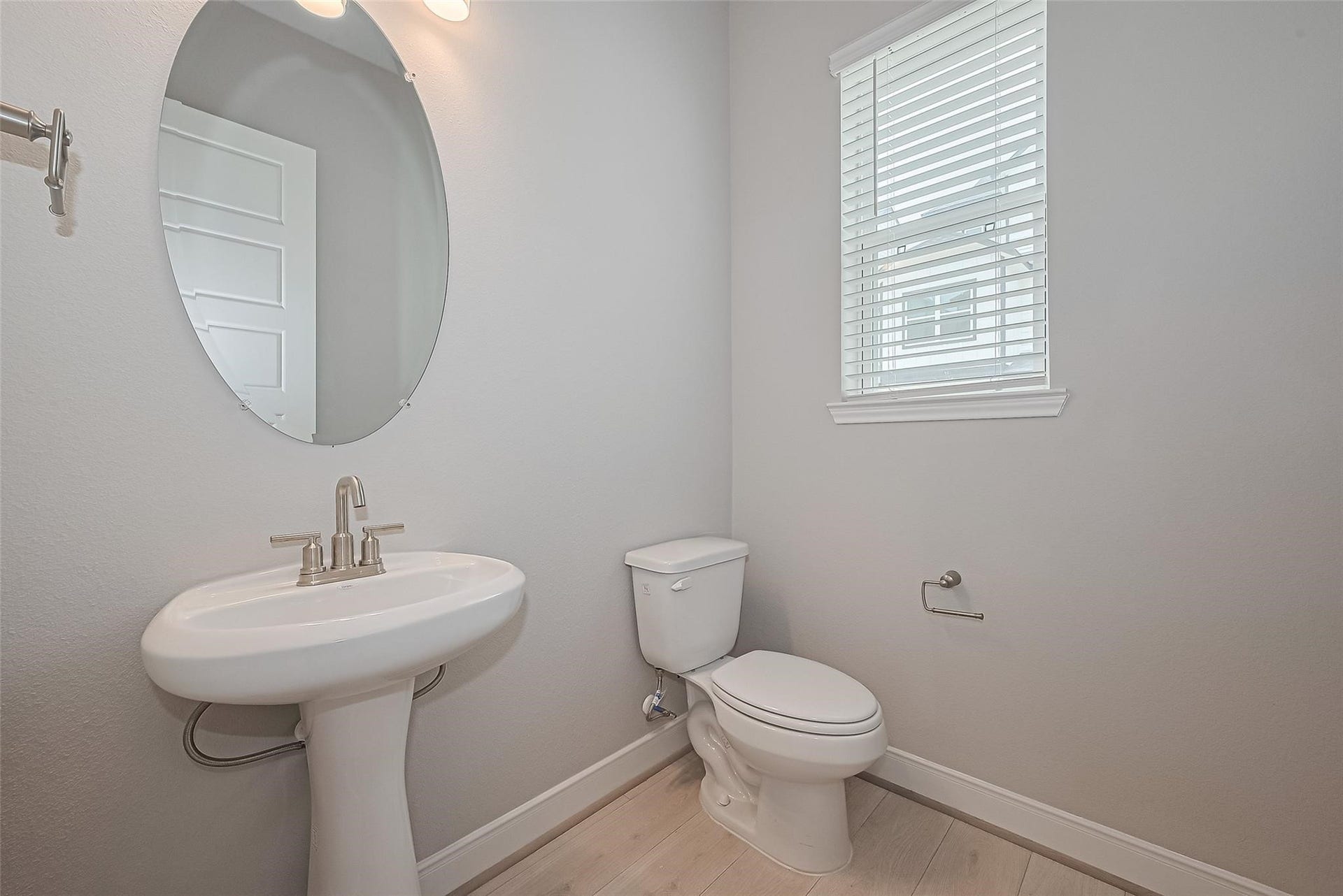 8933 Grovner Place, Houston, TX 77055 8933 Grovner Place, Houston, TX 77055