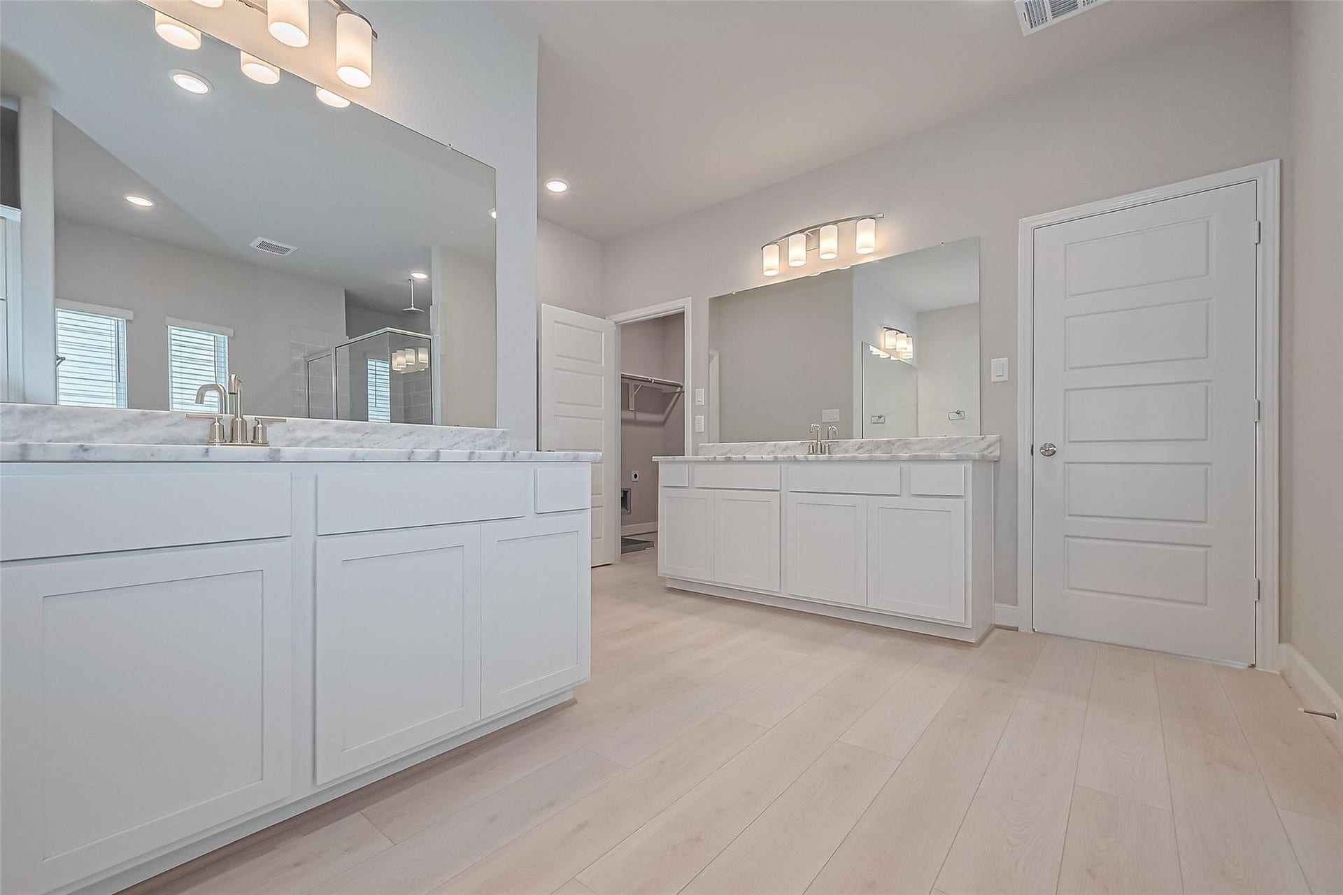 8933 Grovner Place, Houston, TX 77055 8933 Grovner Place, Houston, TX 77055