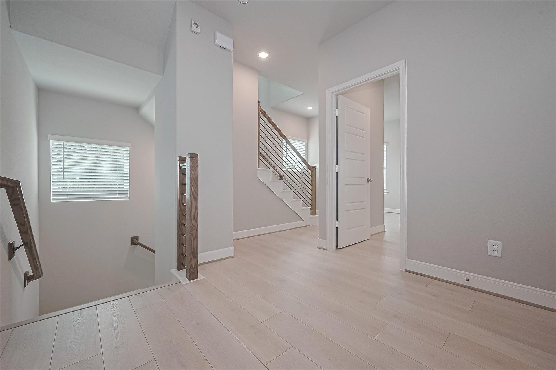 8933 Grovner Place, Houston, TX 77055 8933 Grovner Place, Houston, TX 77055
