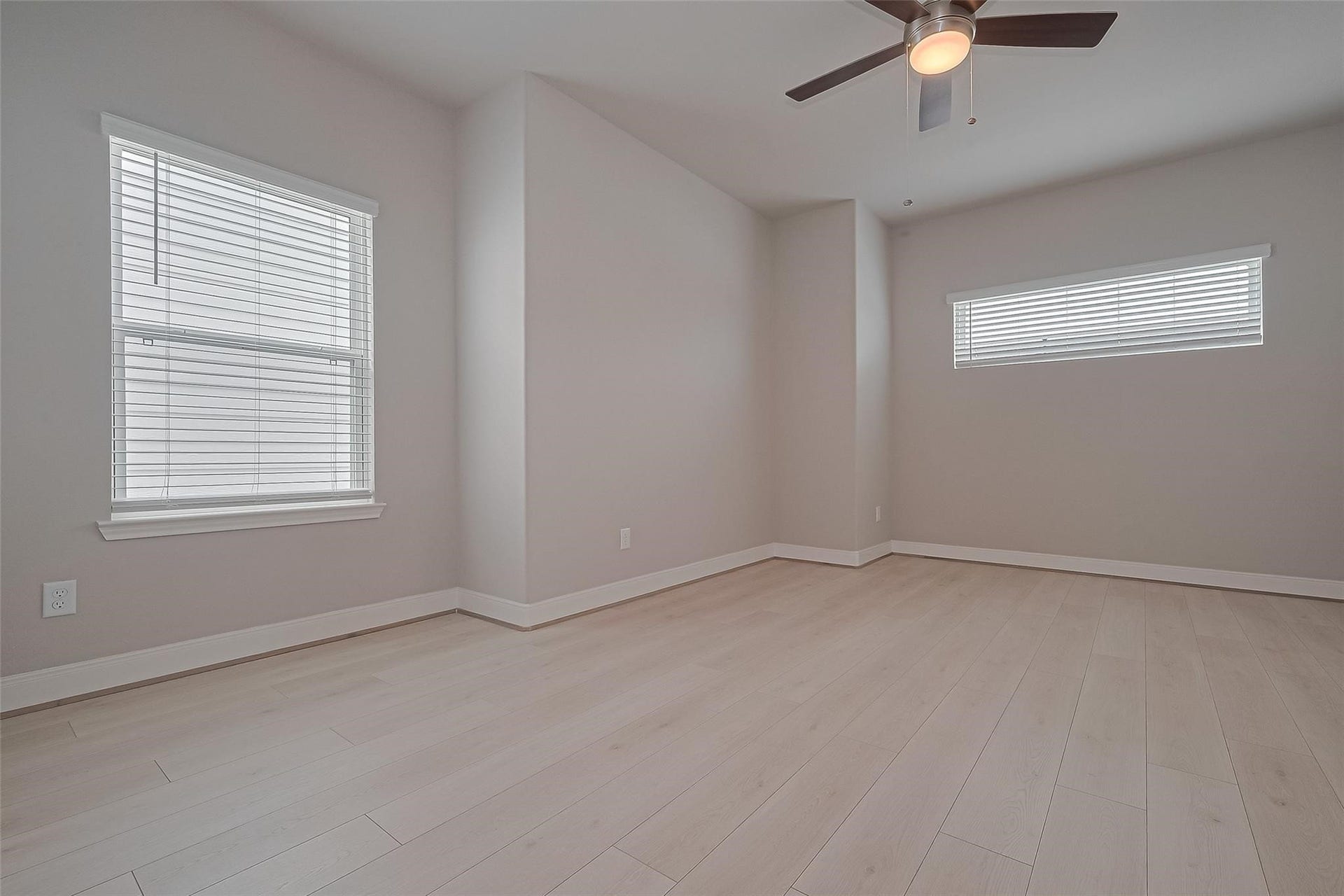 8933 Grovner Place, Houston, TX 77055 8933 Grovner Place, Houston, TX 77055