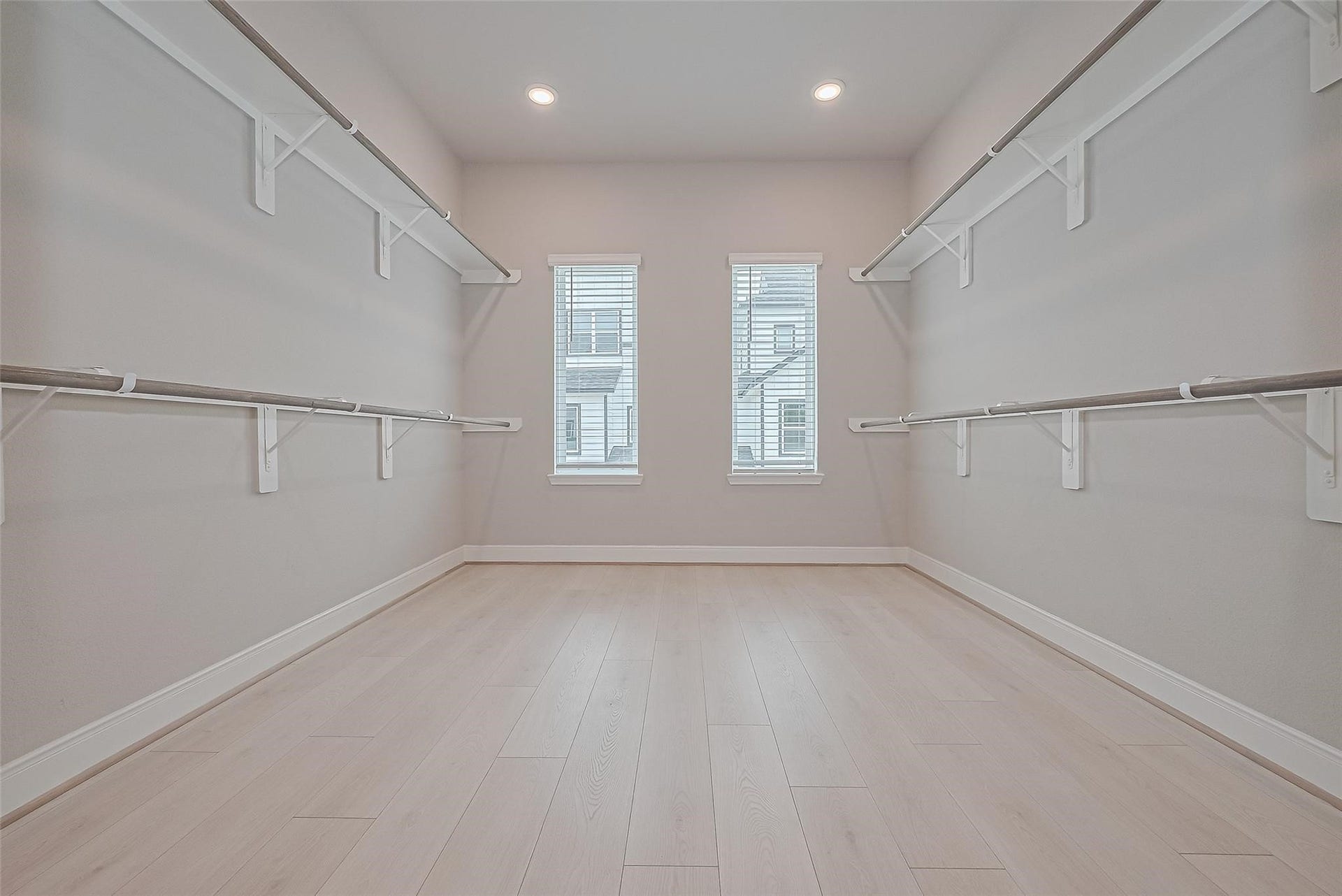 8933 Grovner Place, Houston, TX 77055 8933 Grovner Place, Houston, TX 77055