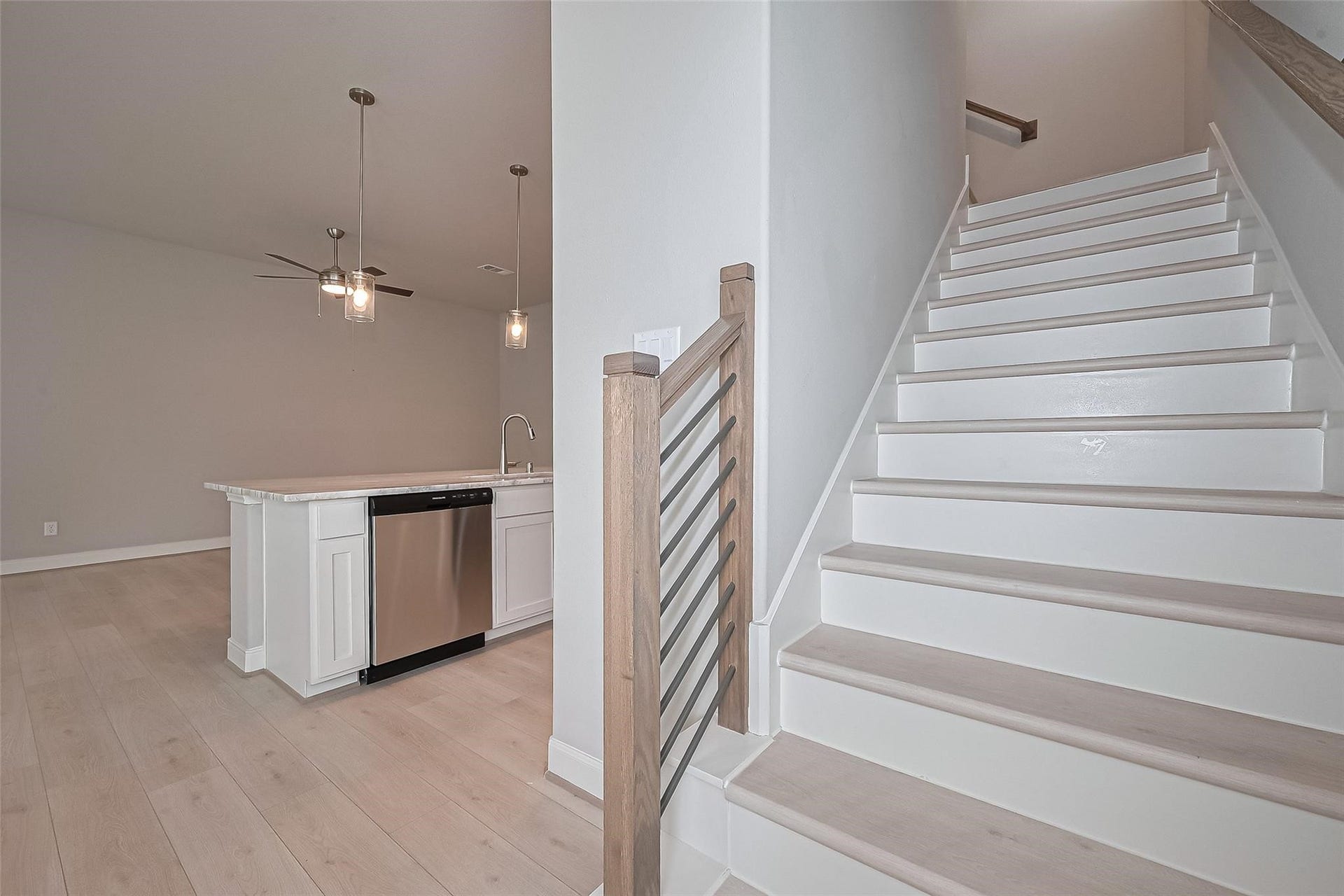 8933 Grovner Place, Houston, TX 77055 8933 Grovner Place, Houston, TX 77055