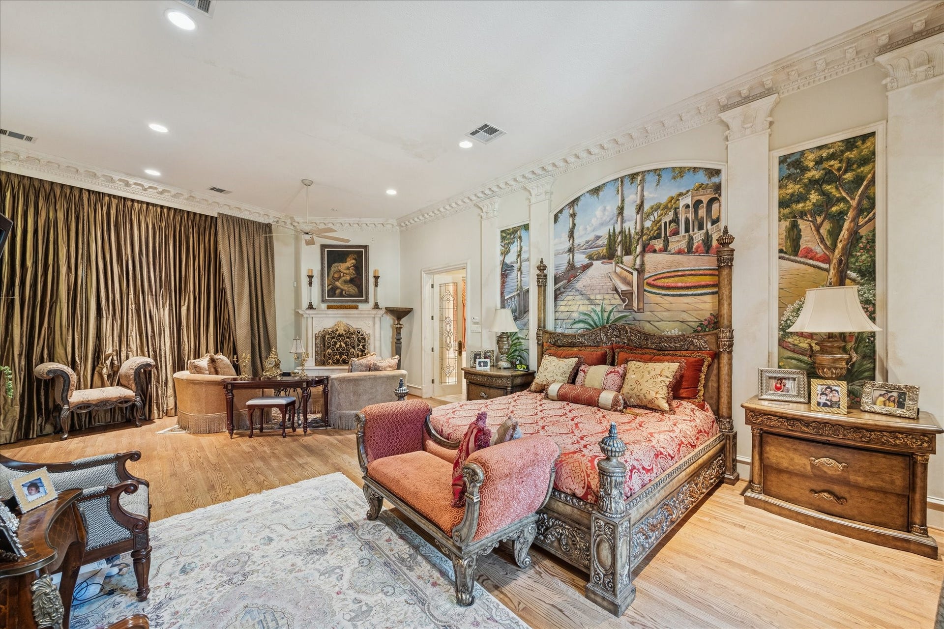 11722 Claywood Street, Houston, TX 77024 Very Spacious Door Leading out to Sitting Areas