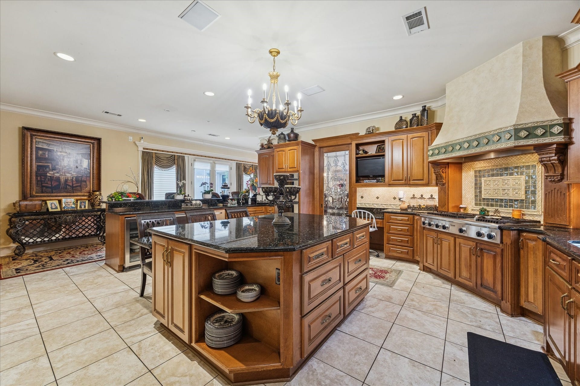 11722 Claywood Street, Houston, TX 77024 Island Thermidor appliances