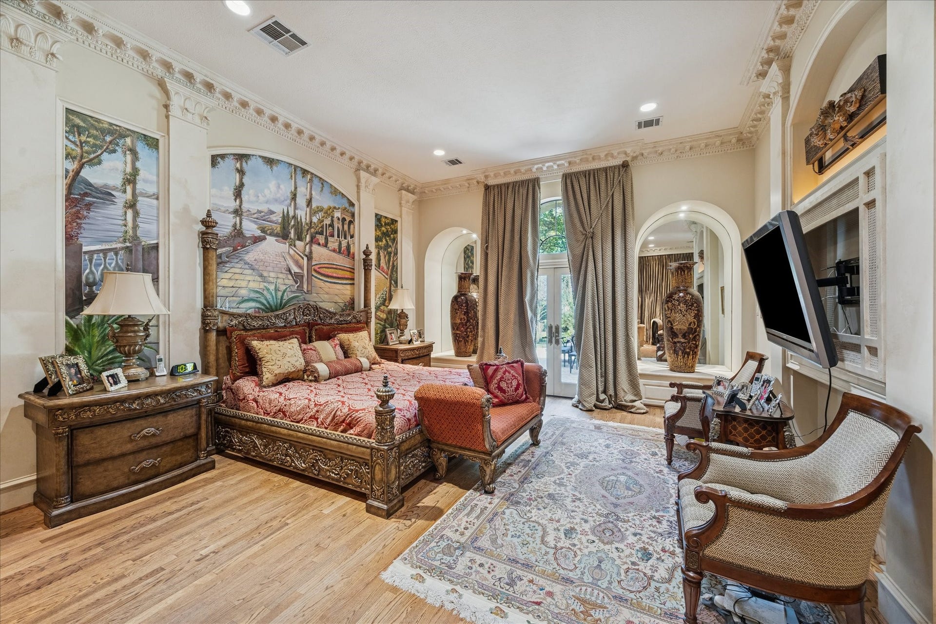 11722 Claywood Street, Houston, TX 77024 Fabulous Master Bedroom with sitting area