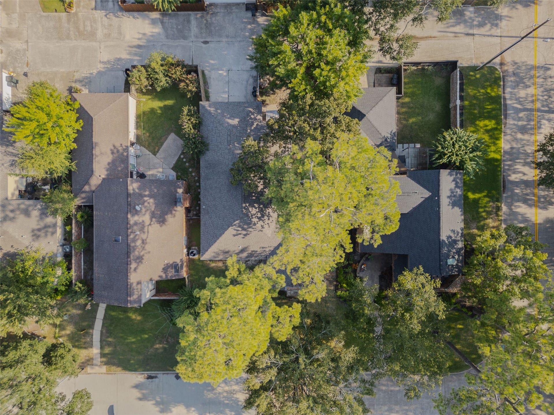 5895 Southern Hills Drive, Houston, TX 77069