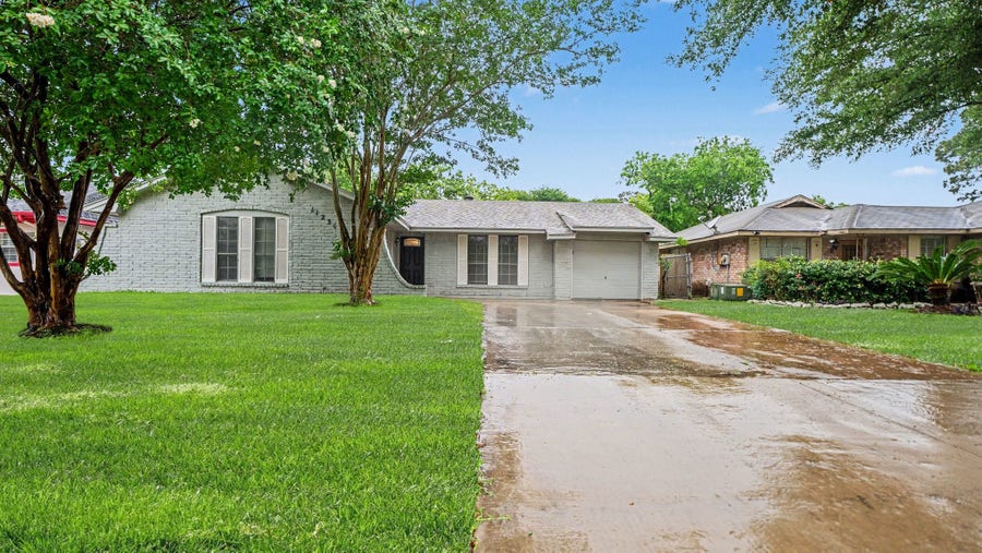 Property photo for 11231 Tamworth Drive, Houston, TX