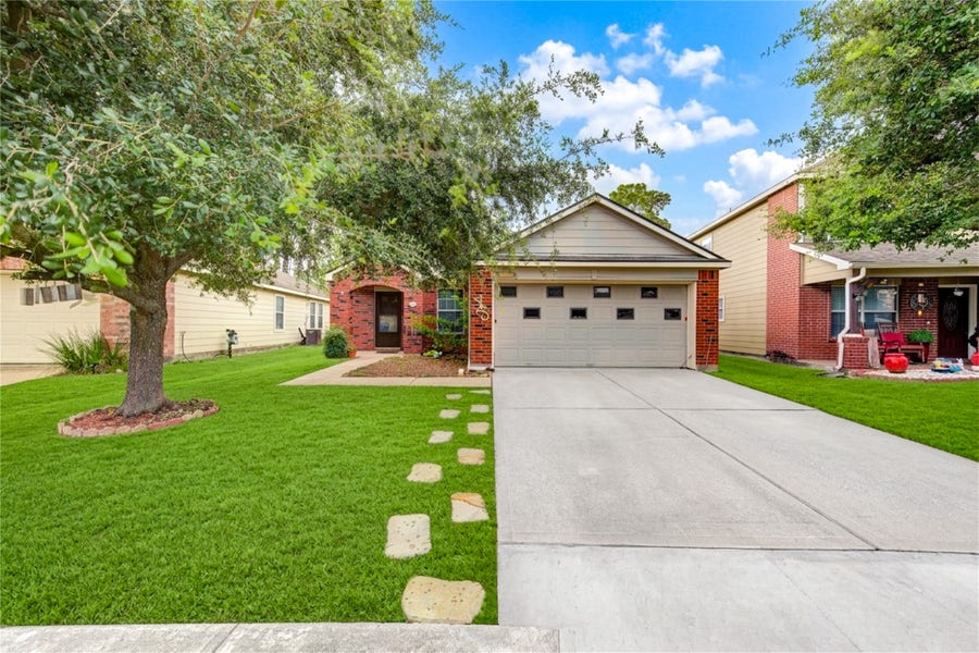Property photo for 6726 Hampden Point Court, Houston, TX