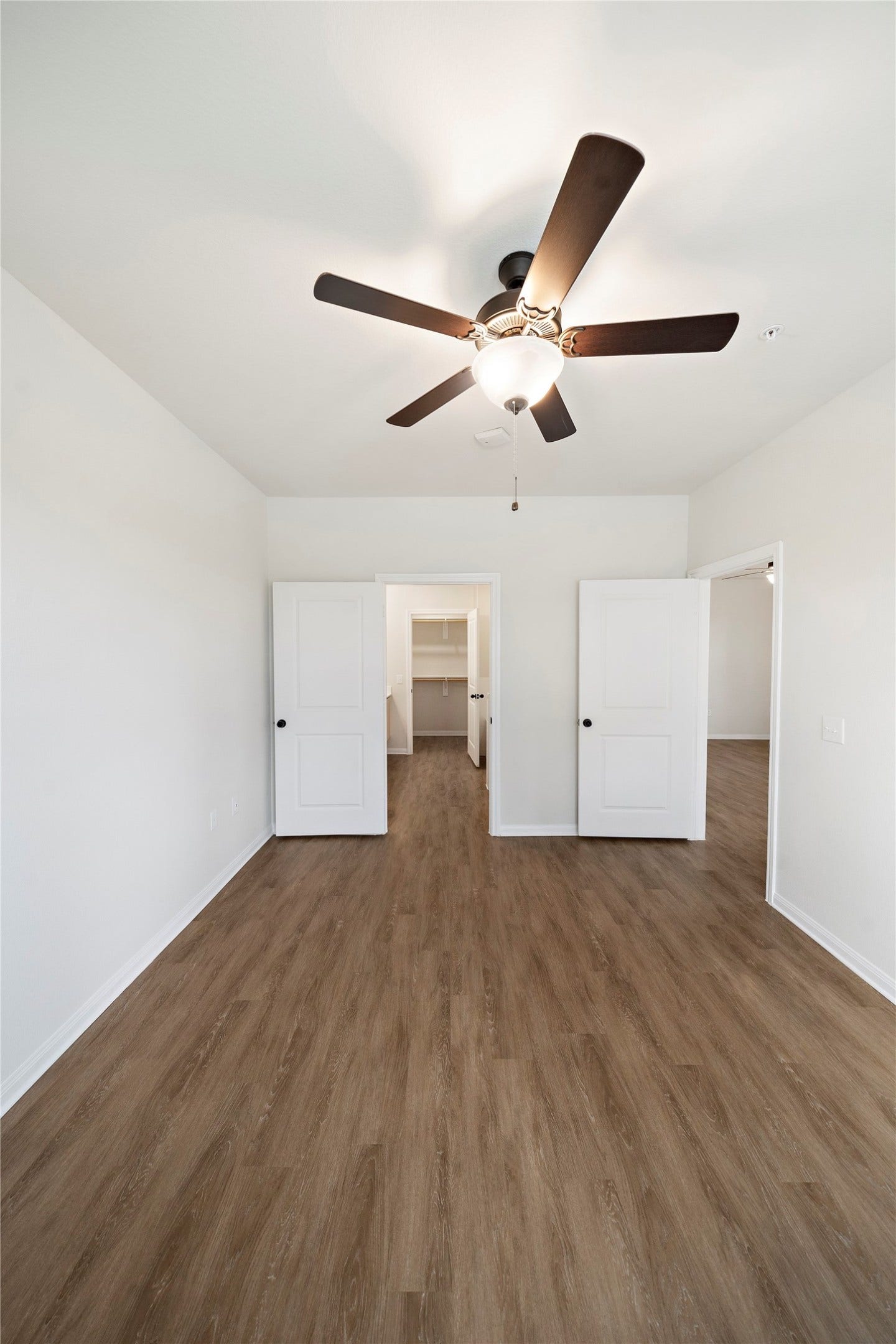 layout may differ / vacant unit shown