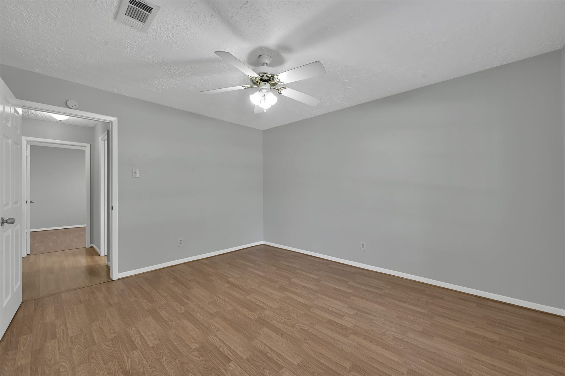 27121 Wells Lane, Oak Ridge North, TX 77385 27121 Wells Lane, Oak Ridge North, TX 77385