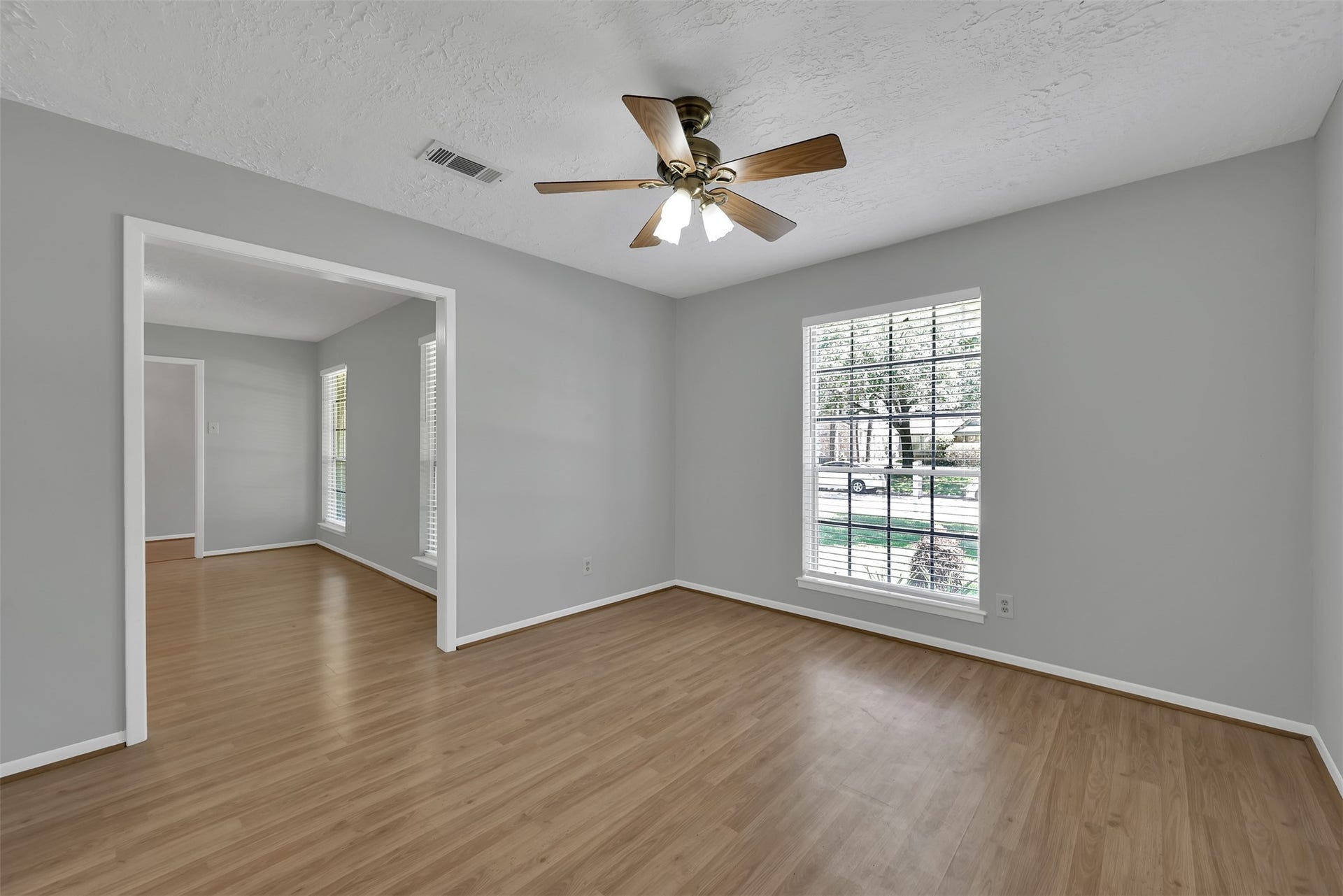 27121 Wells Lane, Oak Ridge North, TX 77385 27121 Wells Lane, Oak Ridge North, TX 77385