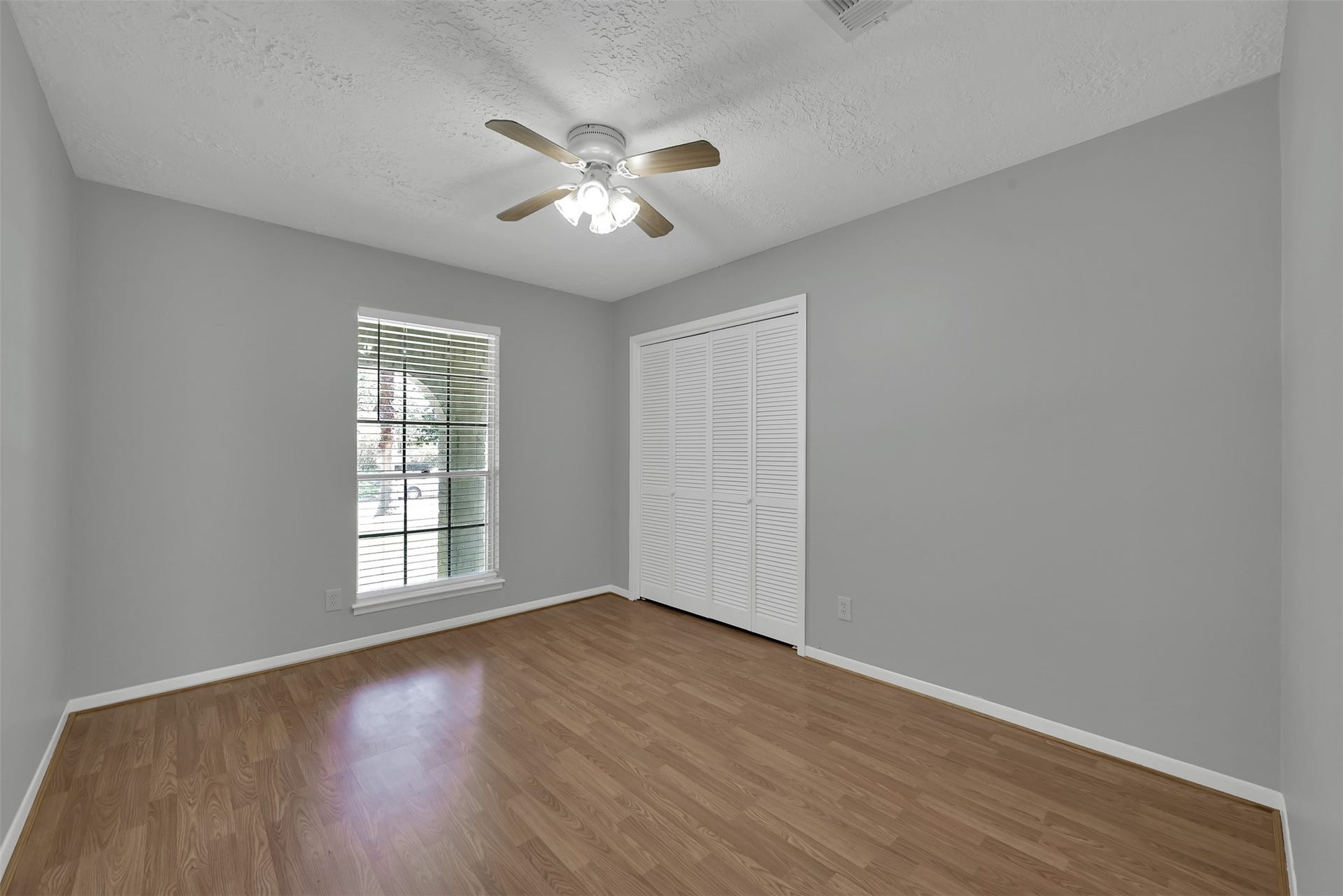 27121 Wells Lane, Oak Ridge North, TX 77385 27121 Wells Lane, Oak Ridge North, TX 77385
