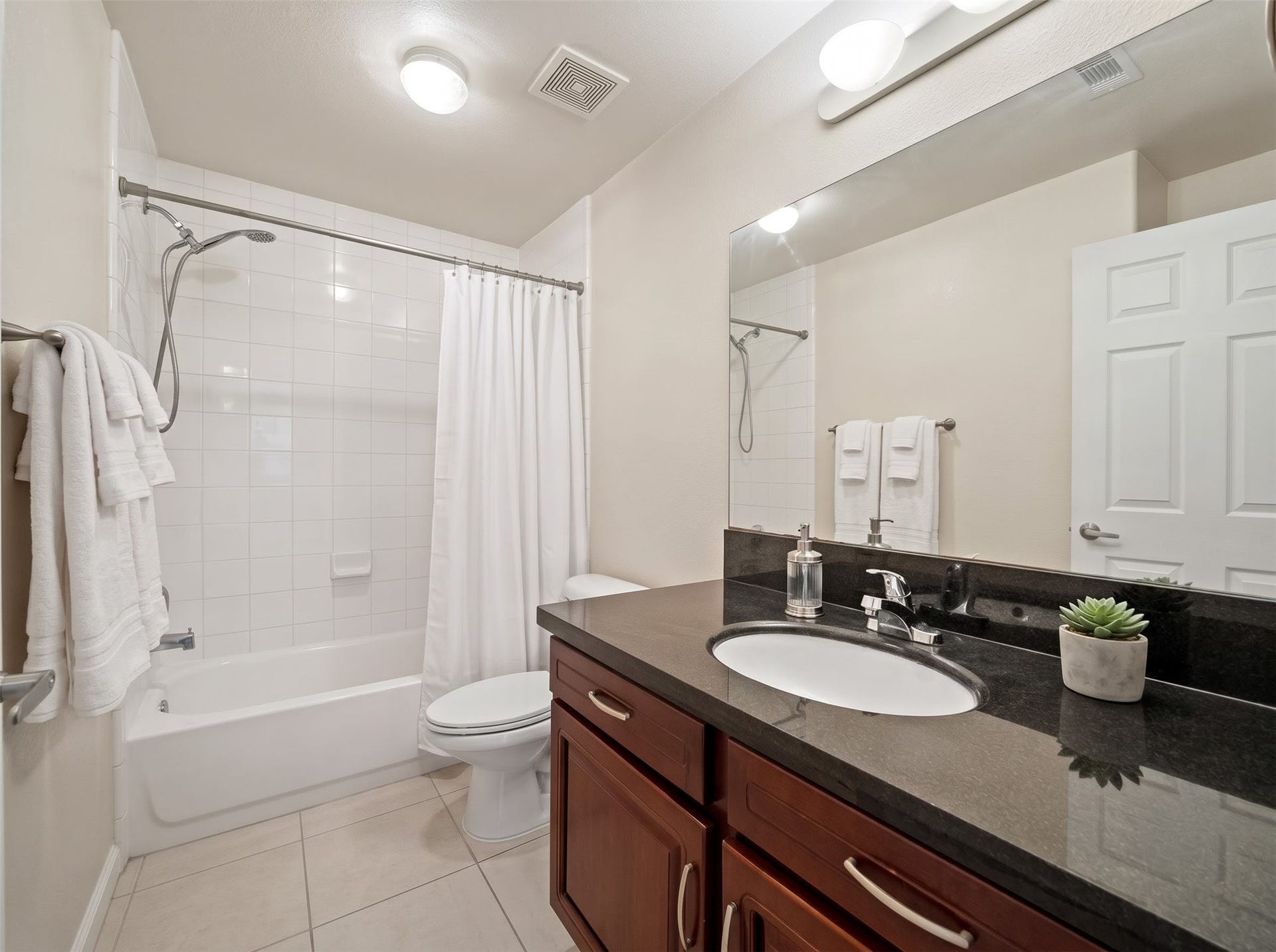 6611 W Sam Houston Parkway S, #1E, Houston, TX 77072