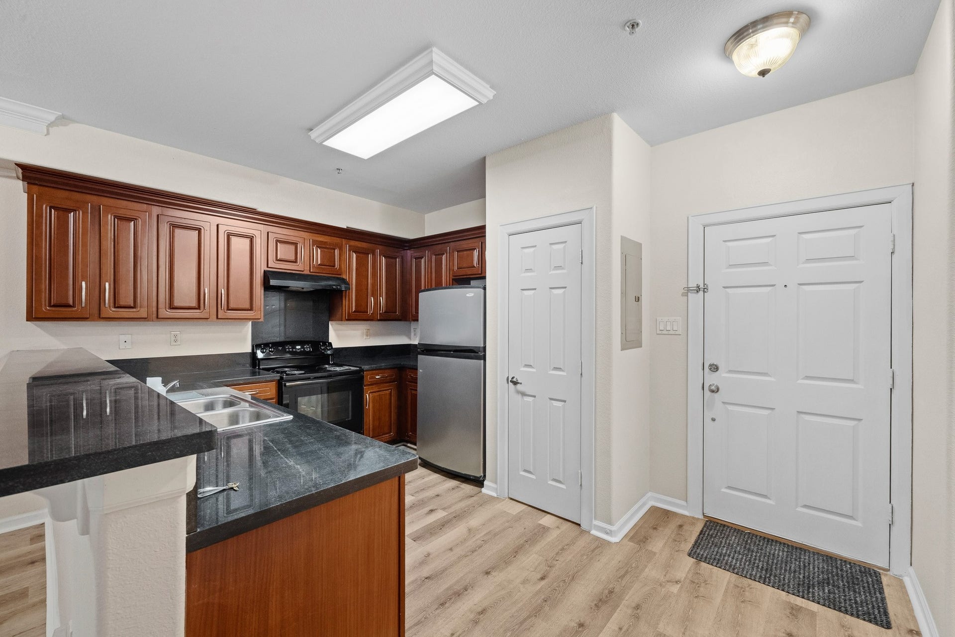 6611 W Sam Houston Parkway S, #1E, Houston, TX 77072