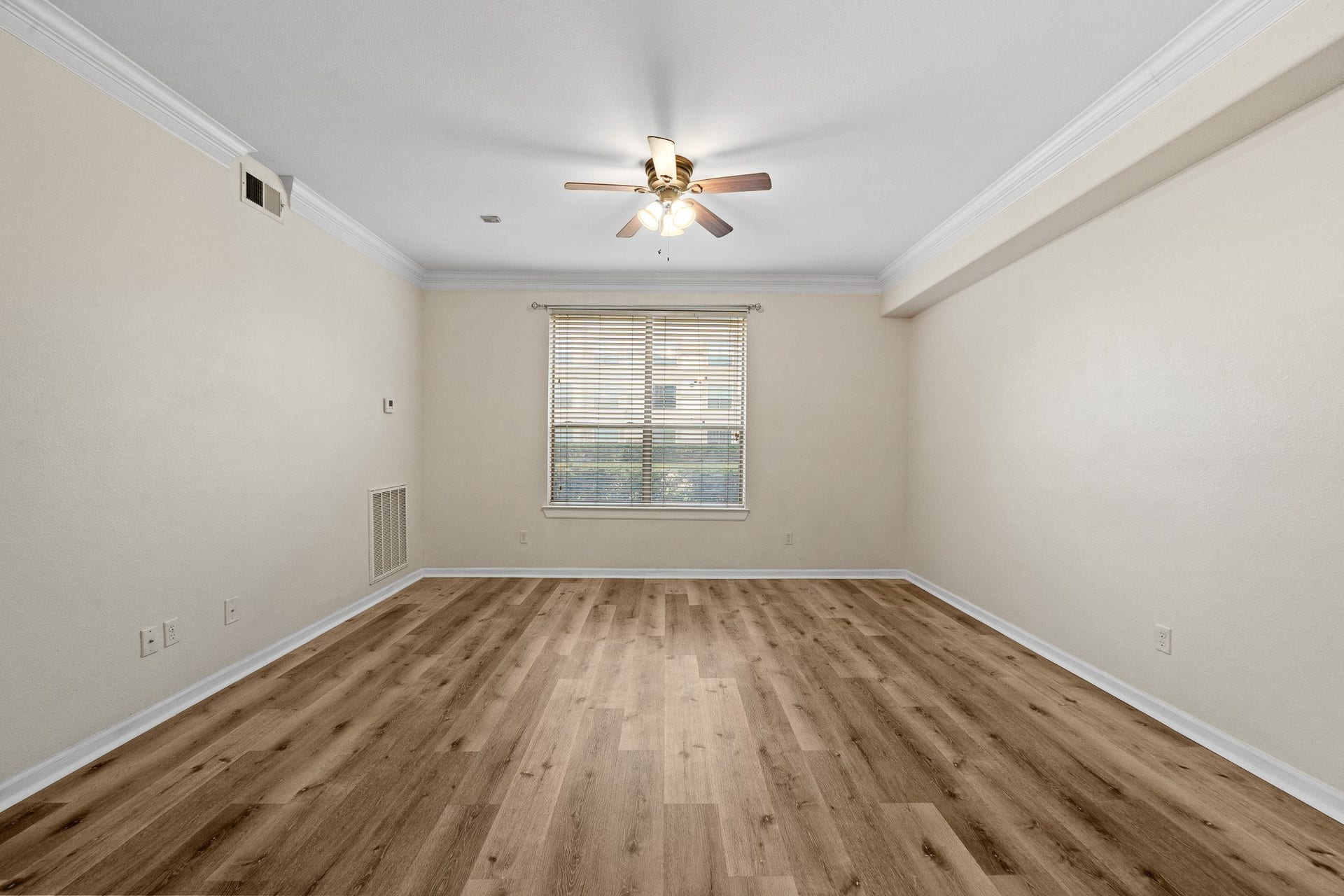 6611 W Sam Houston Parkway S, #1E, Houston, TX 77072