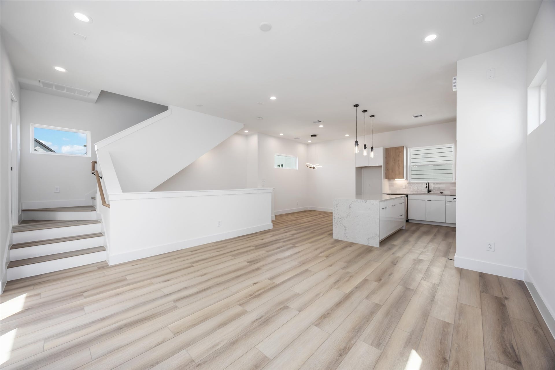 6737 Peerless Street, #B, Houston, TX 77021 6737 Peerless Street, #B, Houston, TX 77021