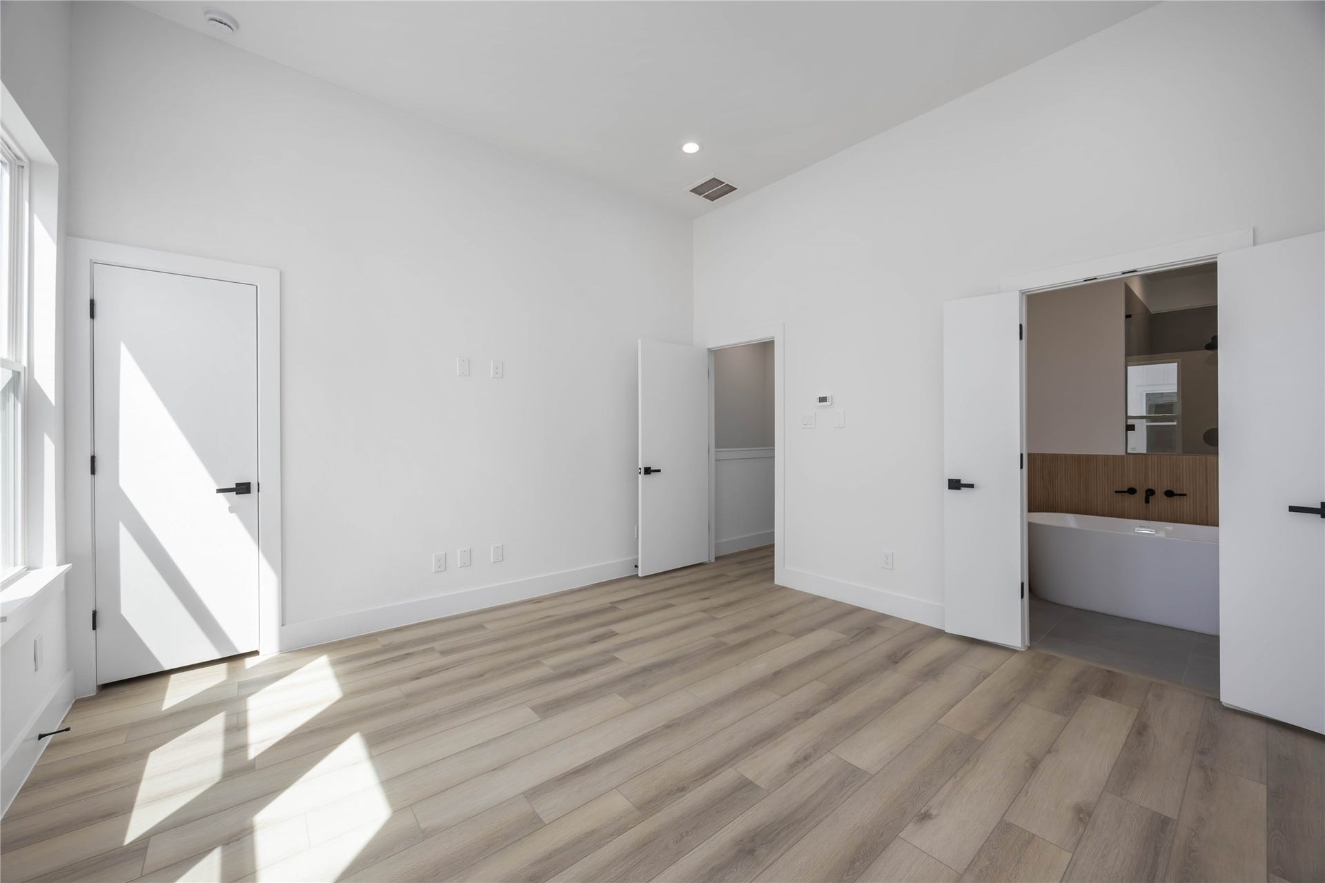 6737 Peerless Street, #B, Houston, TX 77021 6737 Peerless Street, #B, Houston, TX 77021