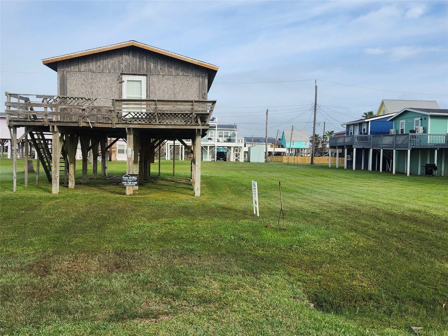 Property photo for 1218 Middle, Surfside Beach, TX