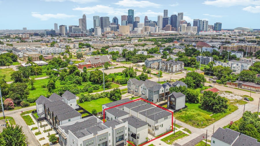 Property photo for 2618 Dennis Street, Houston, TX
