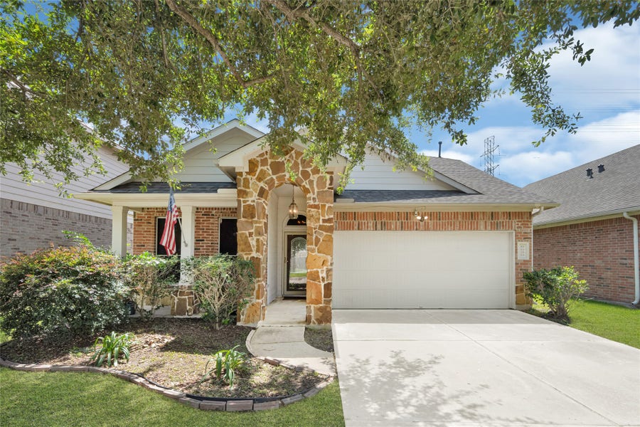 Property photo for 6030 Hyacinth Path Way, Houston, TX