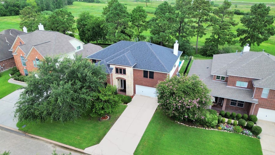 Property photo for 7714 Heron Lakes Drive, Houston, TX