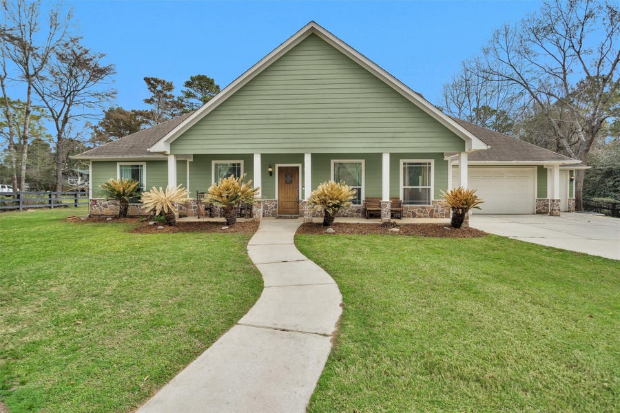 Property photo for 11239 Blue Grass Way, Conroe, TX