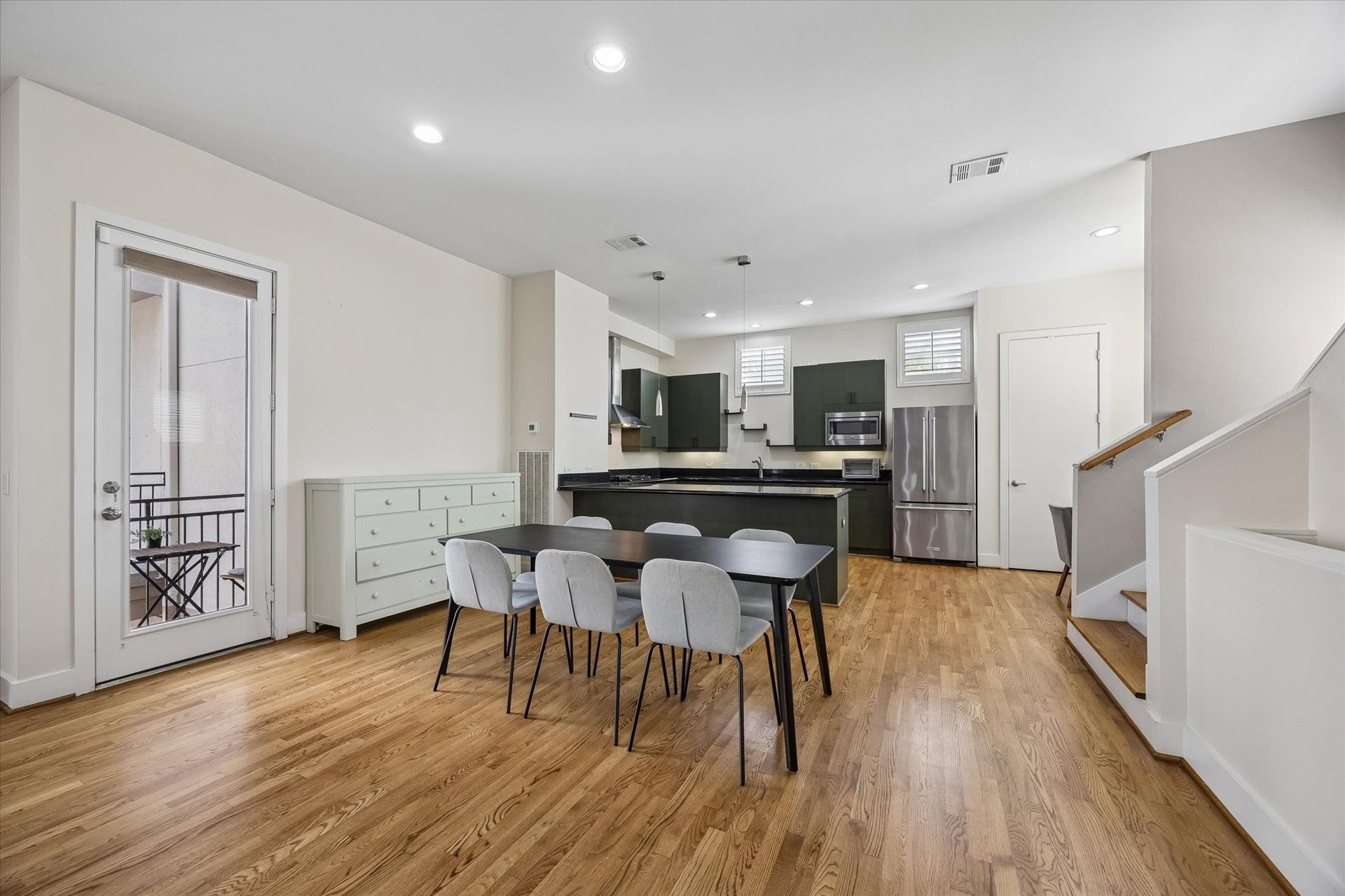 1406 Stanford Street, #D, Houston, TX 77019 1406 Stanford Street, #D, Houston, TX 77019